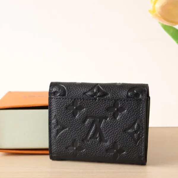高仿LV Zoé 钱包 - 时尚小巧Monogram Empreinte皮革钱夹-M62935