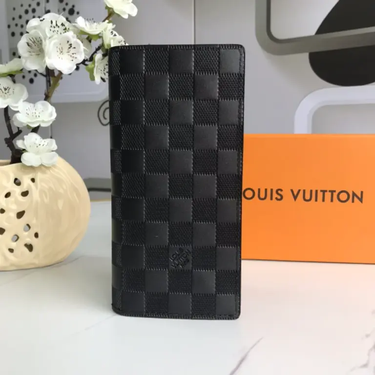 高仿LV Brazza Damier Graphite 多功能錢包 - 大容量信用卡收納與零錢格設計-N62665 11 高仿LV Brazza Damier Graphite 多功能錢包 - 大容量信用卡收納與零錢格設計-N62665