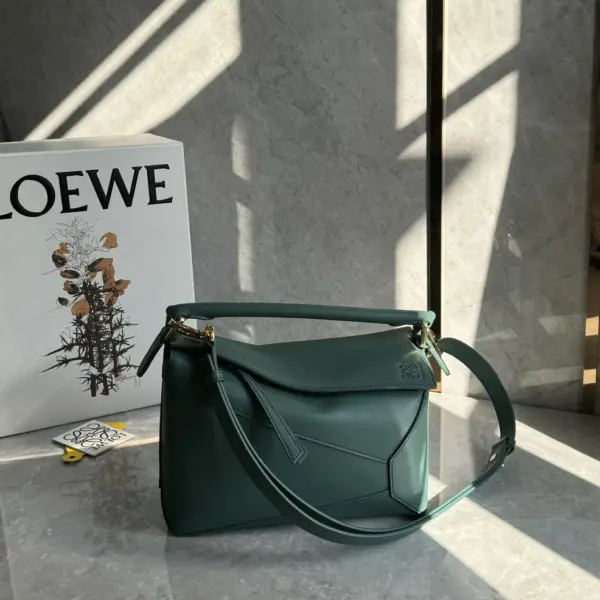 高仿羅意威/LOEWE 單肩包草綠色