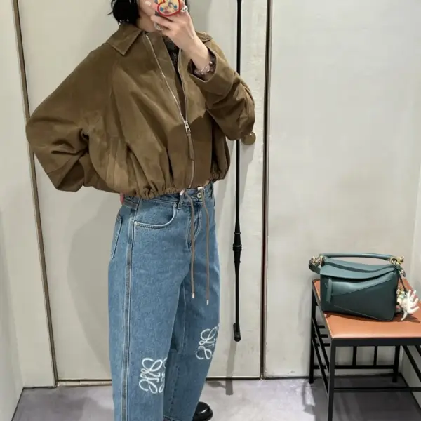 高仿羅意威/LOEWE 單肩包草綠色