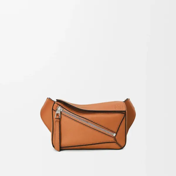 Loewe-羅意威 棕褐色迷你經典牛皮革 Puzzle 腰包