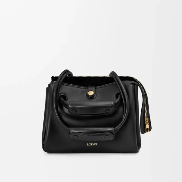 Loewe-羅意威 黑色小號柔軟牛皮革 Madrid 手拿包