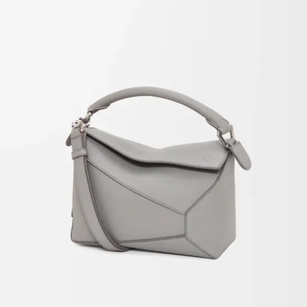 Loewe-羅意威 珍珠灰小號柔軟粒面牛皮革 Puzzle 肩背包
