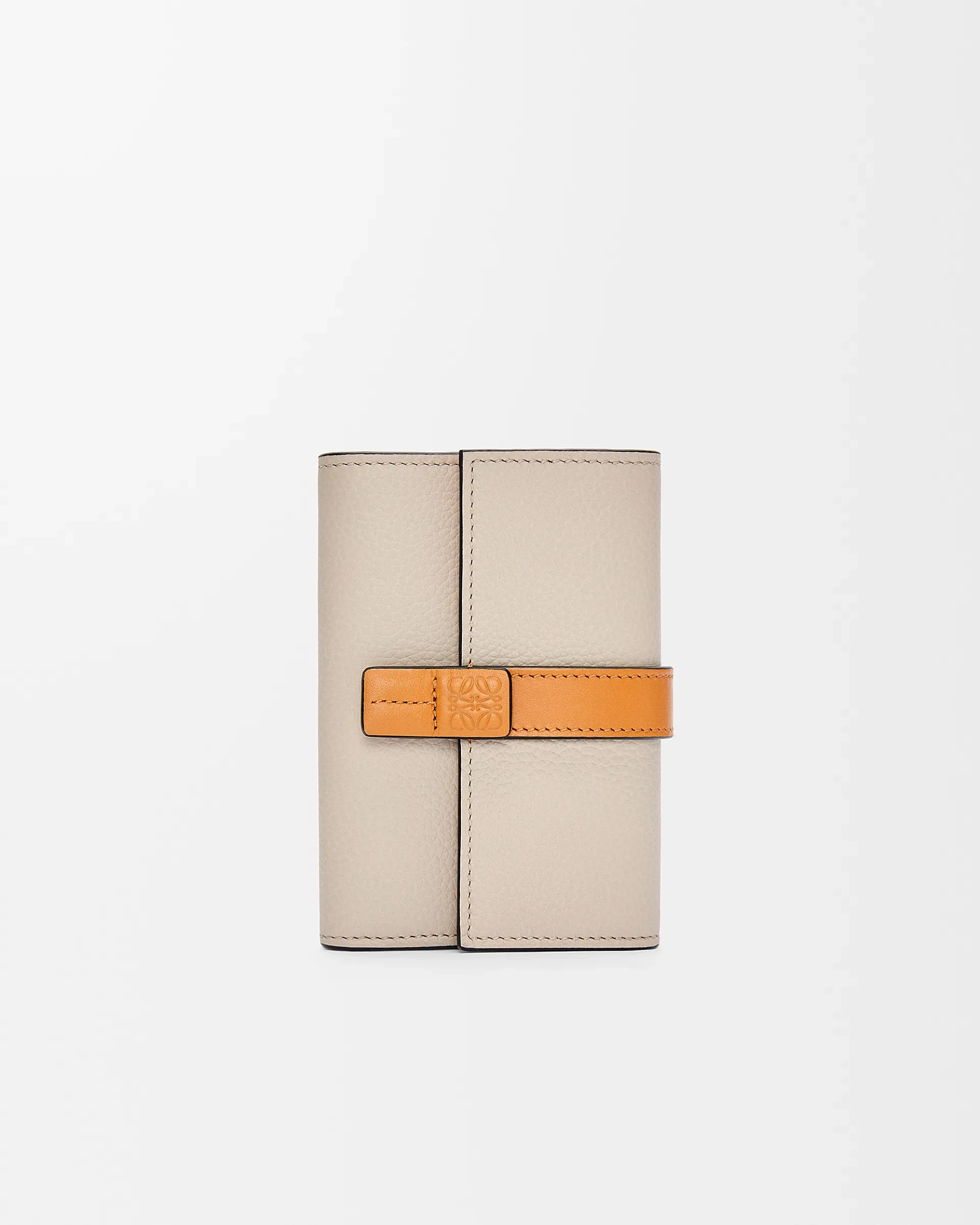 Loewe-羅意威 淺燕麥 / 蜂蜜色小號柔軟粒面牛皮革 Anagram 長夾 1 Loewe-羅意威 淺燕麥 / 蜂蜜色小號柔軟粒面牛皮革 Anagram 長夾