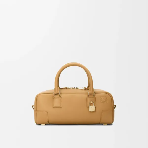 Loewe-羅意威 暖沙黃納帕牛皮革 Amazona Cropped 23 手拿包