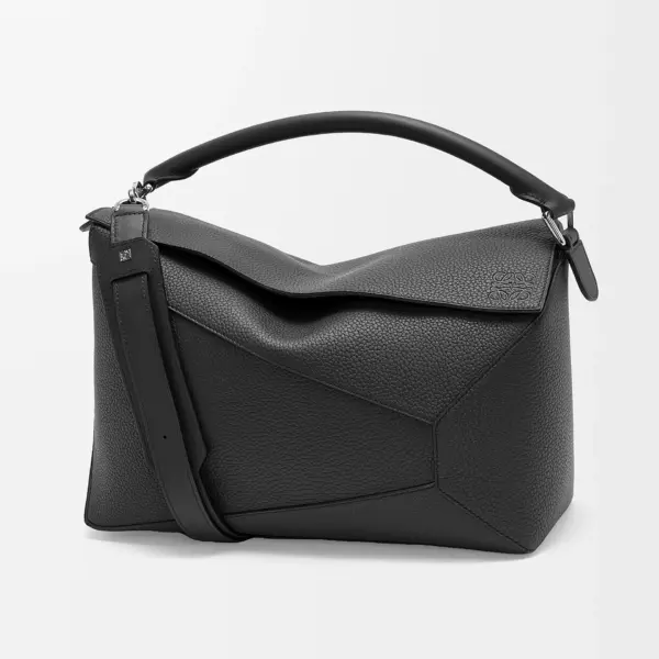 Loewe-羅意威 黑色大號粒面牛皮革 Puzzle Edge 肩背包