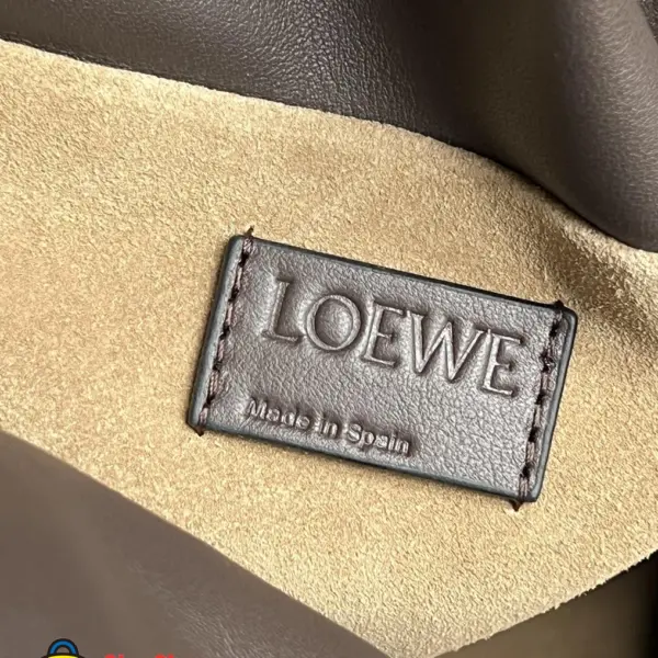 Loewe-羅意威 Flamenco 系列中號肩背手拿包 巧克力色 納帕牛皮革