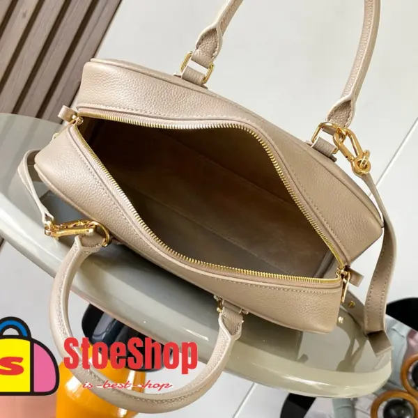 Loewe-羅意威 Amazona 28 系列 沙色柔軟粒面牛皮革手拿包 18 Loewe-羅意威 Amazona 28 系列 沙色柔軟粒面牛皮革手拿包