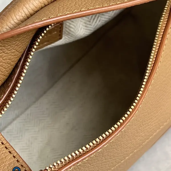 Loewe-羅意威 太妃糖色迷你柔軟粒面牛皮革 Puzzle 肩背包