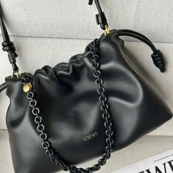 Loewe-羅意威 Flamenco Purse 系列 黑色中號柔軟納帕羊皮革手拿包