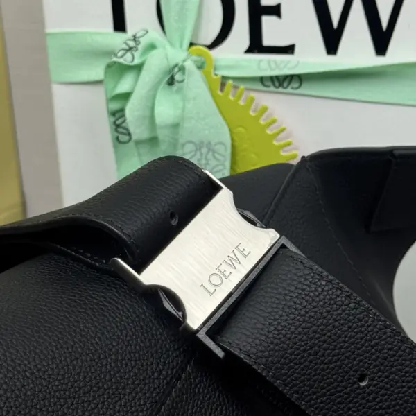 Loewe-羅意威 黑色小號粒面牛皮革 Puzzle 腰包