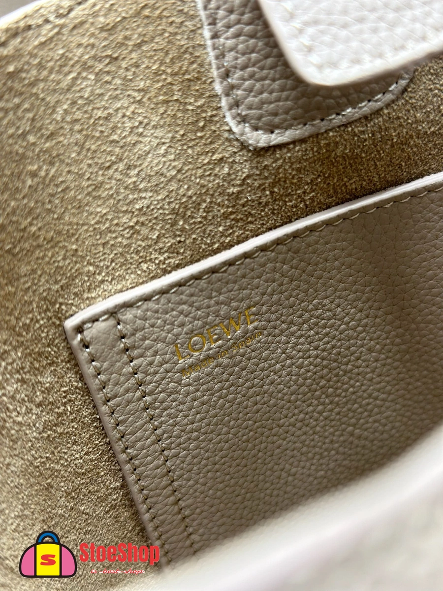Loewe-羅意威 Pebble Bucket 系列 沙色迷你柔軟粒面牛皮革斜挎水桶手袋 10 Loewe-羅意威 Pebble Bucket 系列 沙色迷你柔軟粒面牛皮革斜挎水桶手袋