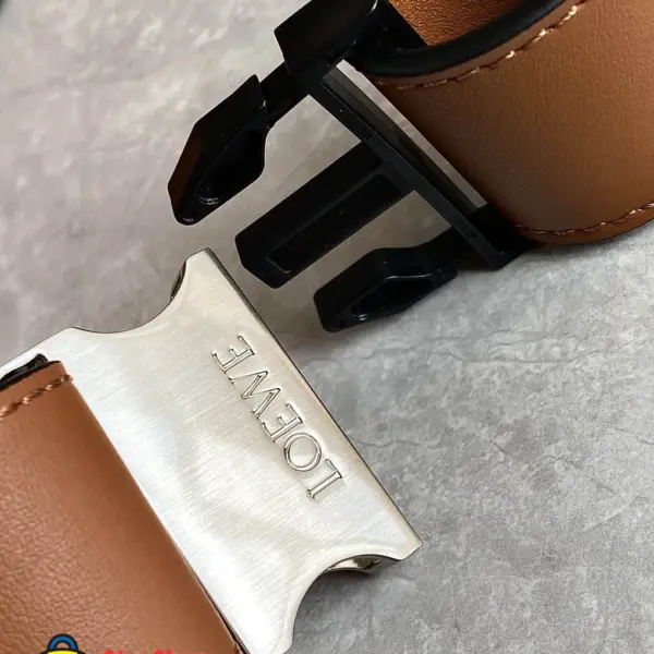 Loewe-羅意威 棕褐色小號經典牛皮革 Puzzle 腰包