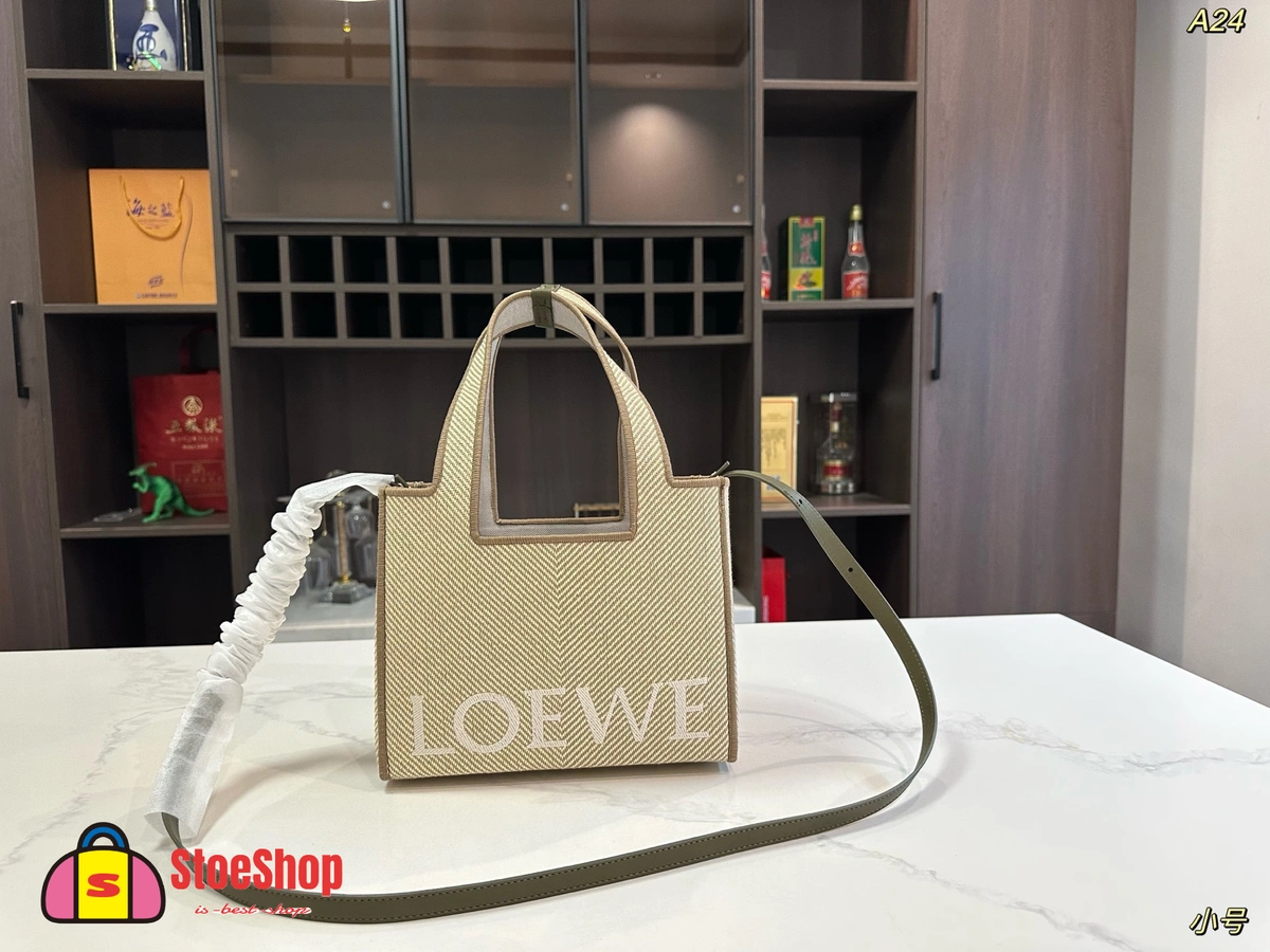 Loewe-羅意威 Font Tote 系列 亞麻原色中號提花帆布購物袋 2 Loewe-羅意威 Font Tote 系列 亞麻原色中號提花帆布購物袋