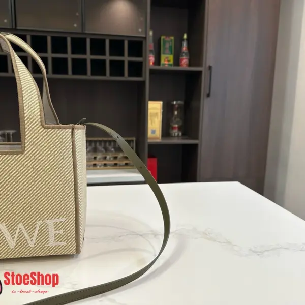 Loewe-羅意威 Font Tote 系列 亞麻原色中號提花帆布購物袋 14 Loewe-羅意威 Font Tote 系列 亞麻原色中號提花帆布購物袋