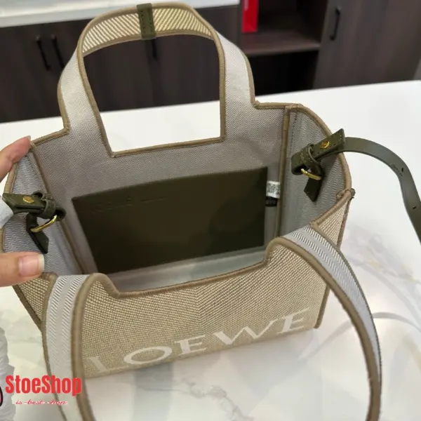 Loewe-羅意威 Font Tote 系列 亞麻原色中號提花帆布購物袋 19 Loewe-羅意威 Font Tote 系列 亞麻原色中號提花帆布購物袋