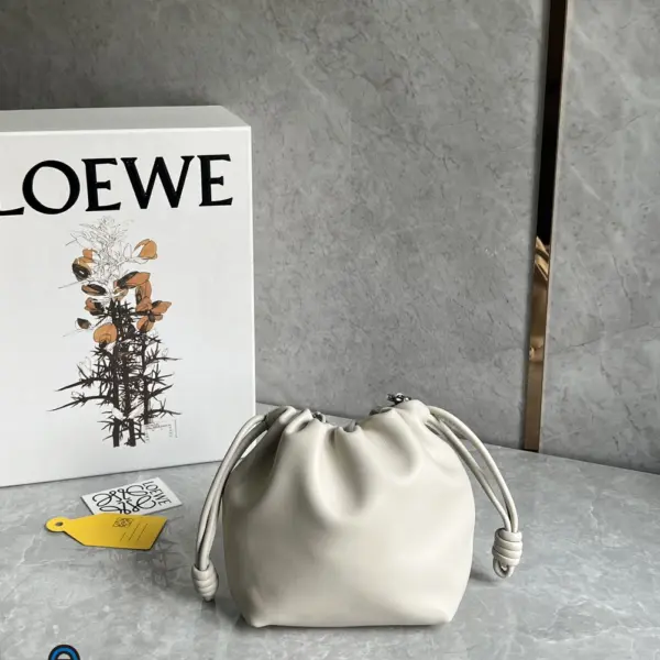 Loewe-羅意威 海鹽白迷你柔軟納帕羊皮革 Flamenco Purse 肩背包