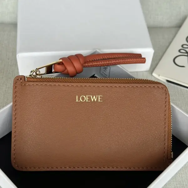 Loewe-羅意威 棕褐 / 木瓜色亮面納帕牛皮革繩結硬幣卡包
