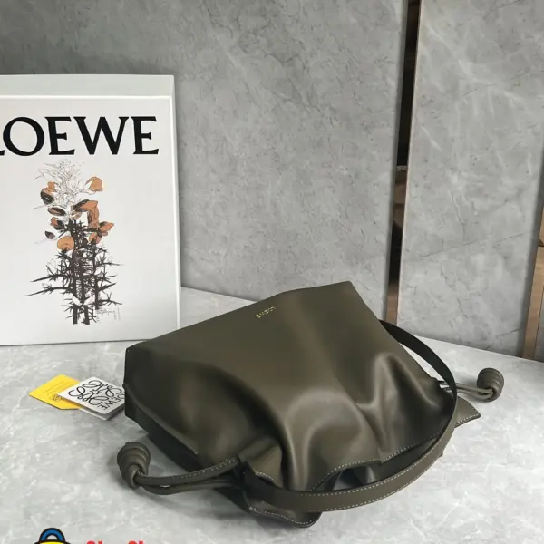 Loewe-羅意威 Flamenco 系列中號肩背手拿包 深卡其色 納帕牛皮革