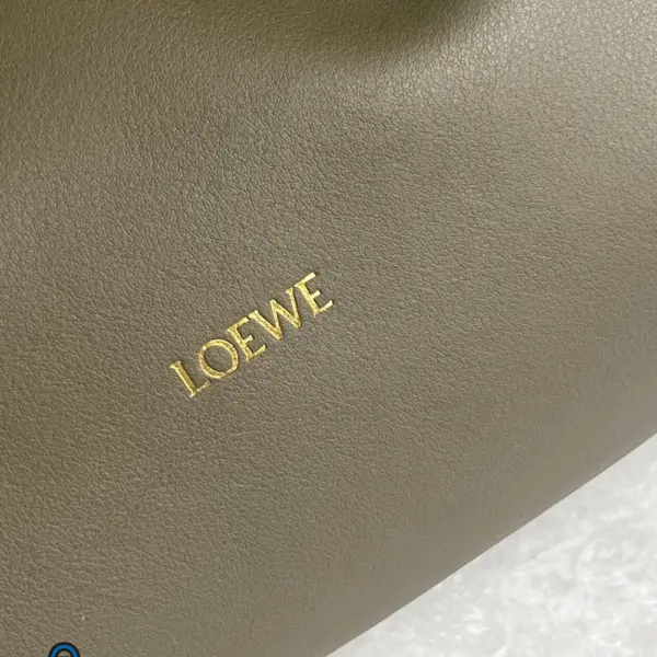 Loewe-羅意威 Flamenco 系列中號肩背手拿包 深卡其色 納帕牛皮革
