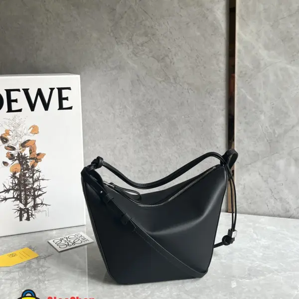 Loewe-羅意威 黑色迷你經典牛皮革 Hammock Hobo 肩背包
