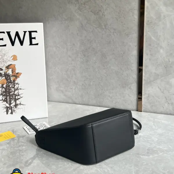 Loewe-羅意威 黑色迷你經典牛皮革 Hammock Hobo 肩背包