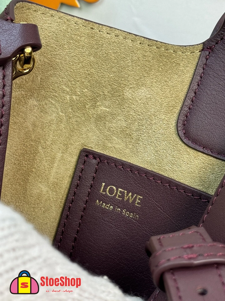 Loewe-羅意威 Pebble Bucket 系列 深酒紅迷你光滑牛皮革斜挎水桶手袋 8 Loewe-羅意威 Pebble Bucket 系列 深酒紅迷你光滑牛皮革斜挎水桶手袋