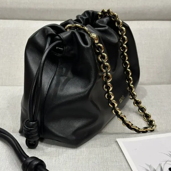 Loewe-羅意威 黑色大號柔軟納帕羊皮革 Flamenco Purse 肩背包