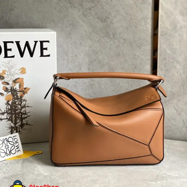 Loewe-羅意威 棕褐色小號經典牛皮革 Puzzle Edge 肩背包