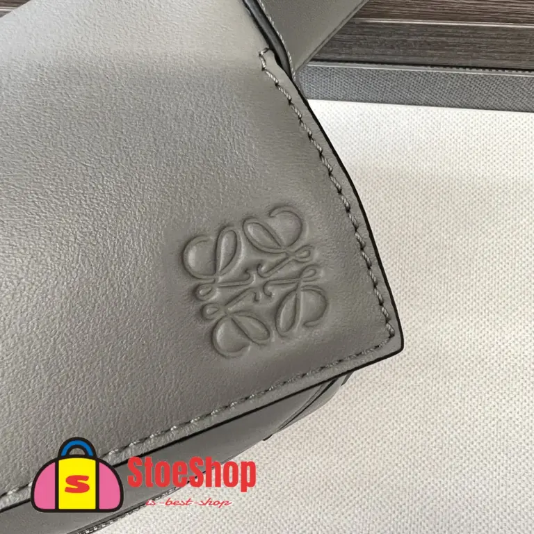 Loewe-羅意威 瀝青灰迷你經典牛皮革 Puzzle 腰包