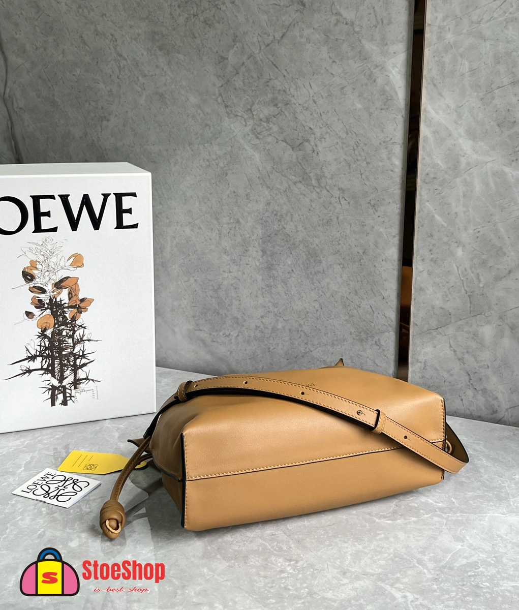 Loewe-羅意威 暖沙黃色超大號納帕牛皮革 Flamenco 肩背包 4 Loewe-羅意威 暖沙黃色超大號納帕牛皮革 Flamenco 肩背包