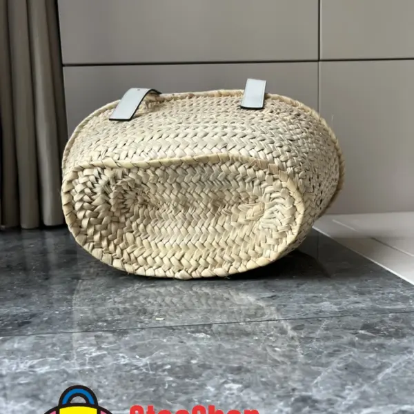 Loewe-羅意威 Basket 系列 自然色 / 白色小號棕櫚葉與牛皮革編織袋 13 Loewe-羅意威 Basket 系列 自然色 / 白色小號棕櫚葉與牛皮革編織袋