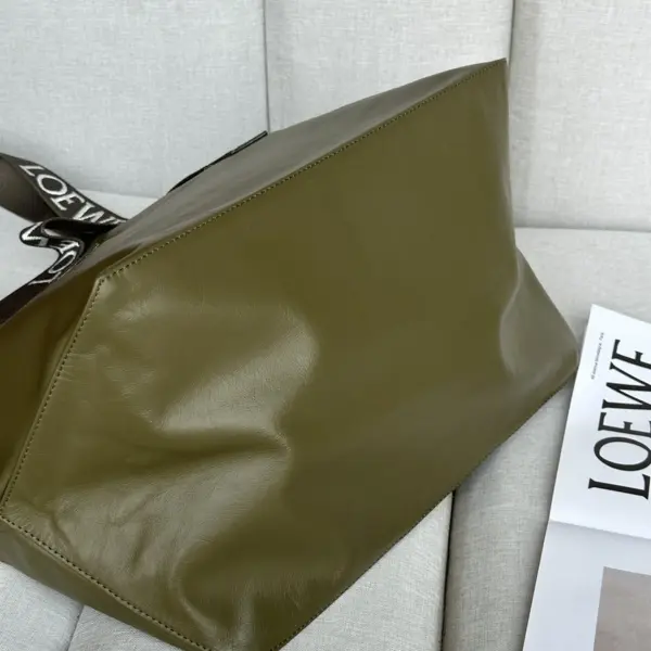 Loewe-羅意威 橄欖綠紙紋牛皮革 Fold Shopper 購物袋
