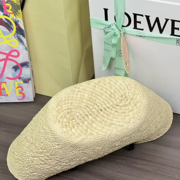 Loewe-羅意威 自然色 / 黑色小號伊拉卡棕櫚纖維 Anagram Basket 肩背包