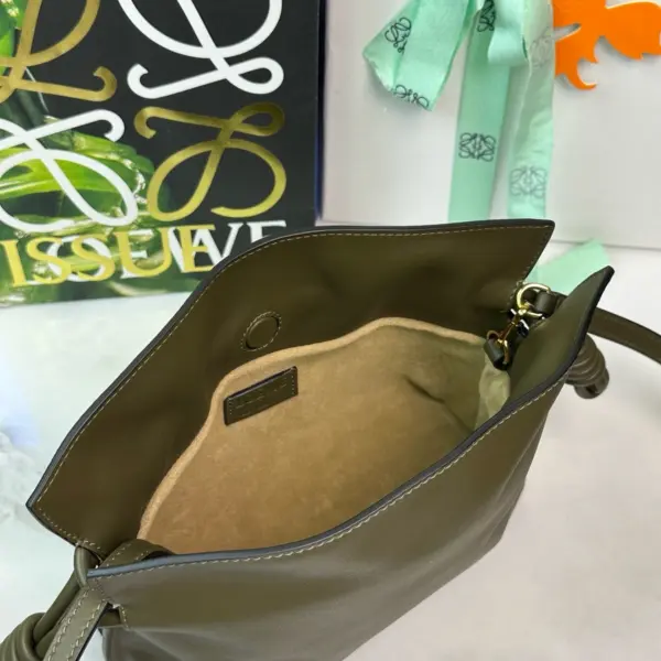 Loewe-羅意威 Flamenco 系列 深卡其色迷你納帕牛皮革肩背包