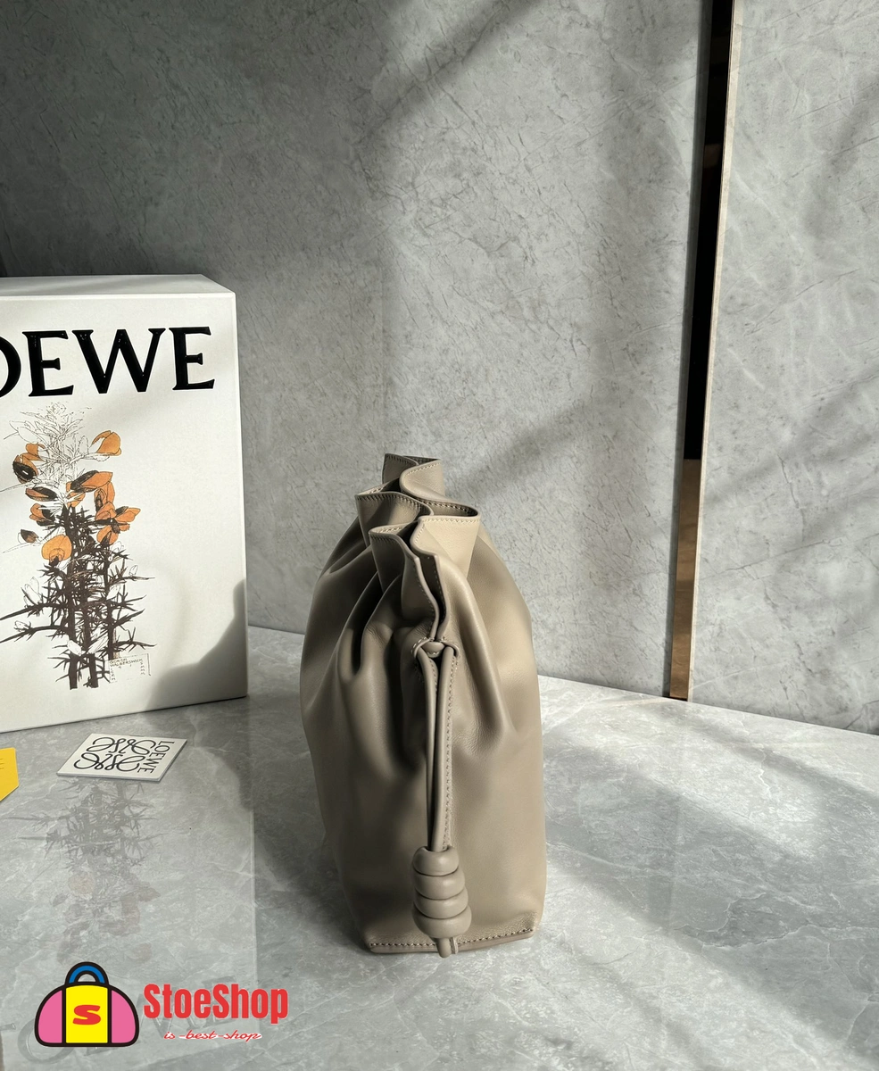 Loewe-羅意威 Flamenco 系列中號肩背手拿包 沙色 納帕牛皮革 5 Loewe-羅意威 Flamenco 系列中號肩背手拿包 沙色 納帕牛皮革