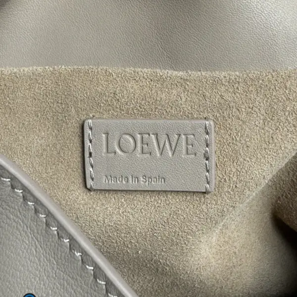 Loewe-羅意威 Flamenco 系列中號肩背手拿包 沙色 納帕牛皮革 18 Loewe-羅意威 Flamenco 系列中號肩背手拿包 沙色 納帕牛皮革