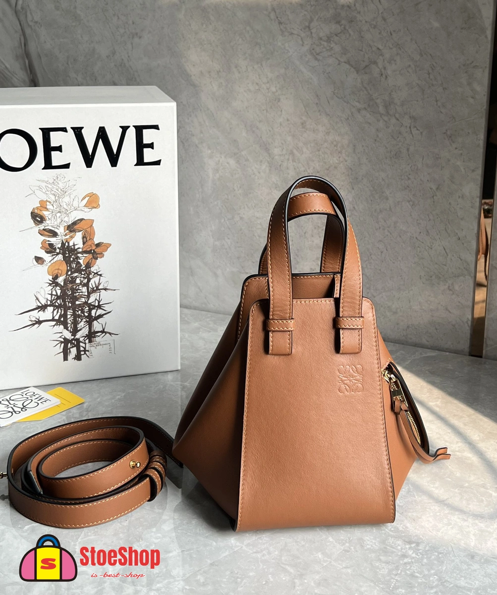 Loewe-羅意威 棕褐色經典牛皮革 Hammock Compact 斜挎包 2 Loewe-羅意威 棕褐色經典牛皮革 Hammock Compact 斜挎包