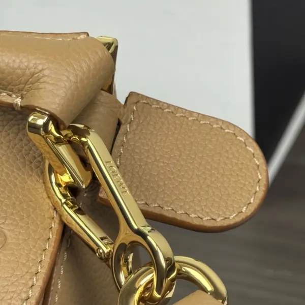 Loewe-羅意威 太妃糖色小號柔軟粒面牛皮革 Puzzle 肩背包