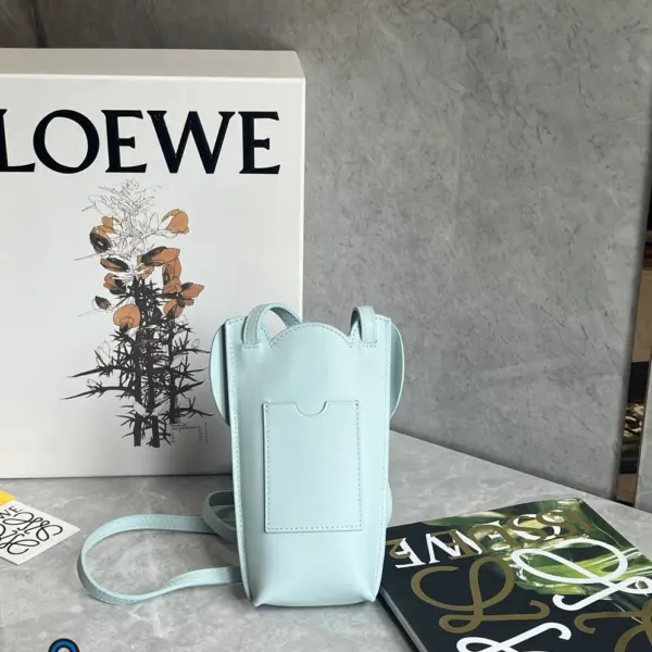 Loewe-羅意威 冰川藍經典牛皮革小象袋手拿包