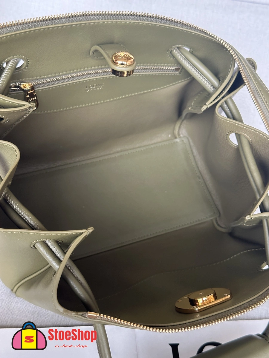 Loewe-羅意威 橄欖綠小號柔軟牛皮革 Madrid 手拿包 10 Loewe-羅意威 橄欖綠小號柔軟牛皮革 Madrid 手拿包