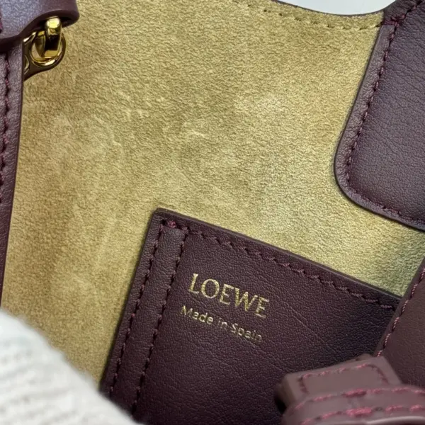 Loewe-羅意威 深酒紅中號光滑牛皮革 Pebble Bucket 肩背包