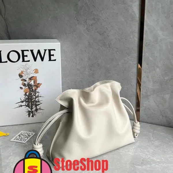 Loewe-羅意威 Flamenco 系列中號肩背手拿包 海鹽白 納帕牛皮革