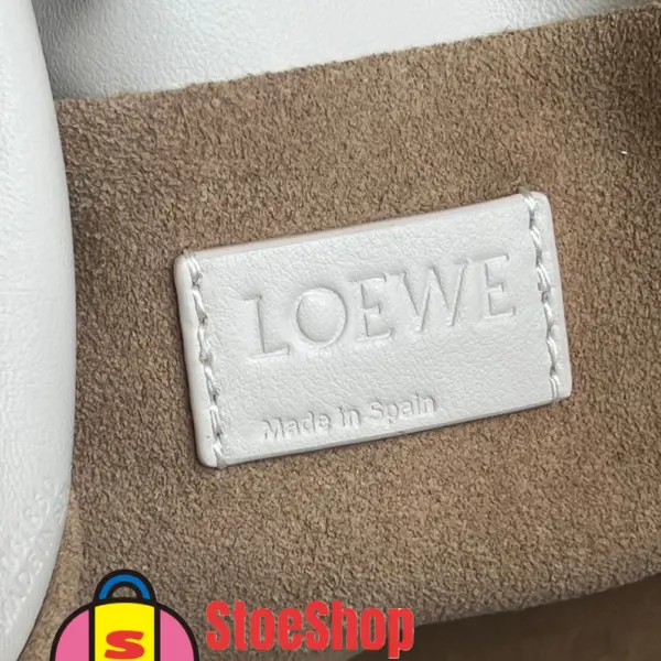 Loewe-羅意威 Flamenco 系列中號肩背手拿包 海鹽白 納帕牛皮革