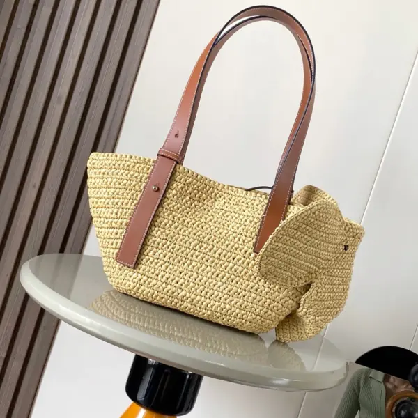 Loewe-羅意威 自然色 / 棕褐色拉菲草牛皮革小象 Basket 編織袋 14 Loewe-羅意威 自然色 / 棕褐色拉菲草牛皮革小象 Basket 編織袋
