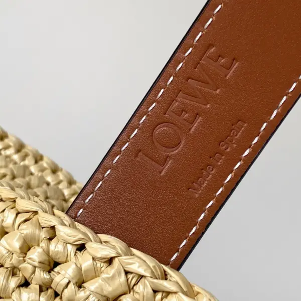 Loewe-羅意威 自然色 / 棕褐色拉菲草牛皮革小象 Basket 編織袋 18 Loewe-羅意威 自然色 / 棕褐色拉菲草牛皮革小象 Basket 編織袋