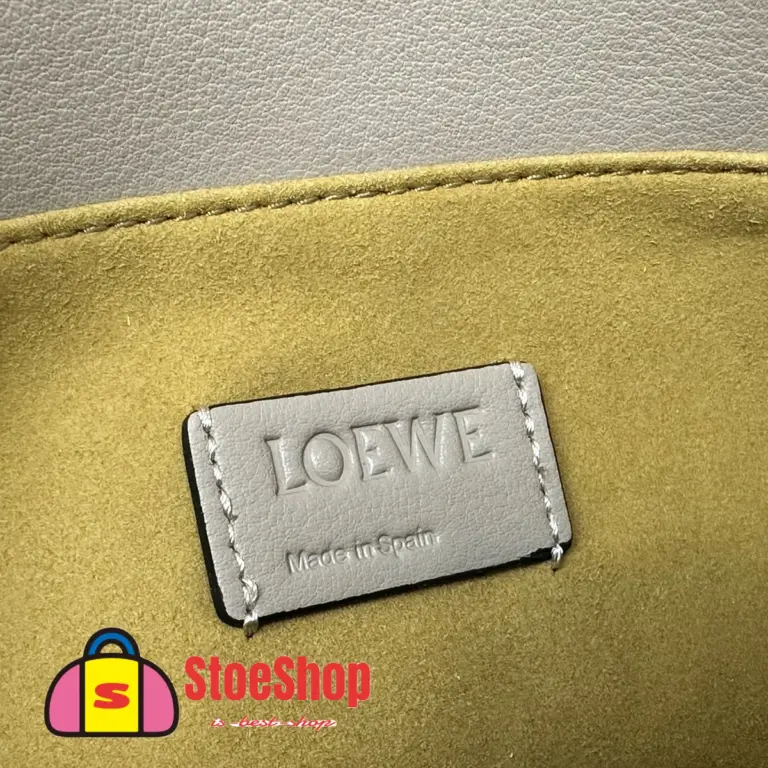 Loewe-羅意威 Flamenco 系列 粘土綠迷你納帕牛皮革斜挎包
