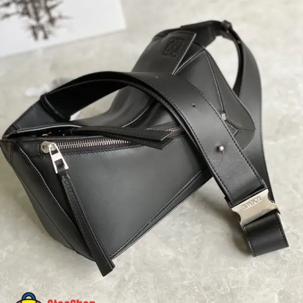 Loewe-羅意威 黑色小號經典牛皮革 Puzzle 腰包