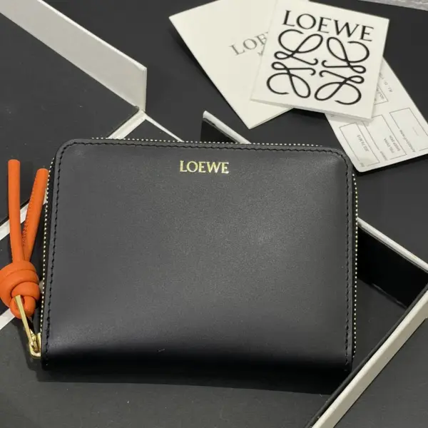 Loewe-羅意威 黑橙亮面納帕牛皮革繩結緊湊短夾
