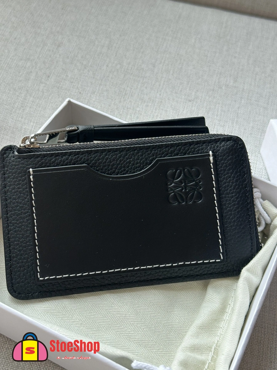 Loewe-羅意威 黑色柔軟粒面牛皮革 Anagram 壓紋硬幣卡包 2 Loewe-羅意威 黑色柔軟粒面牛皮革 Anagram 壓紋硬幣卡包